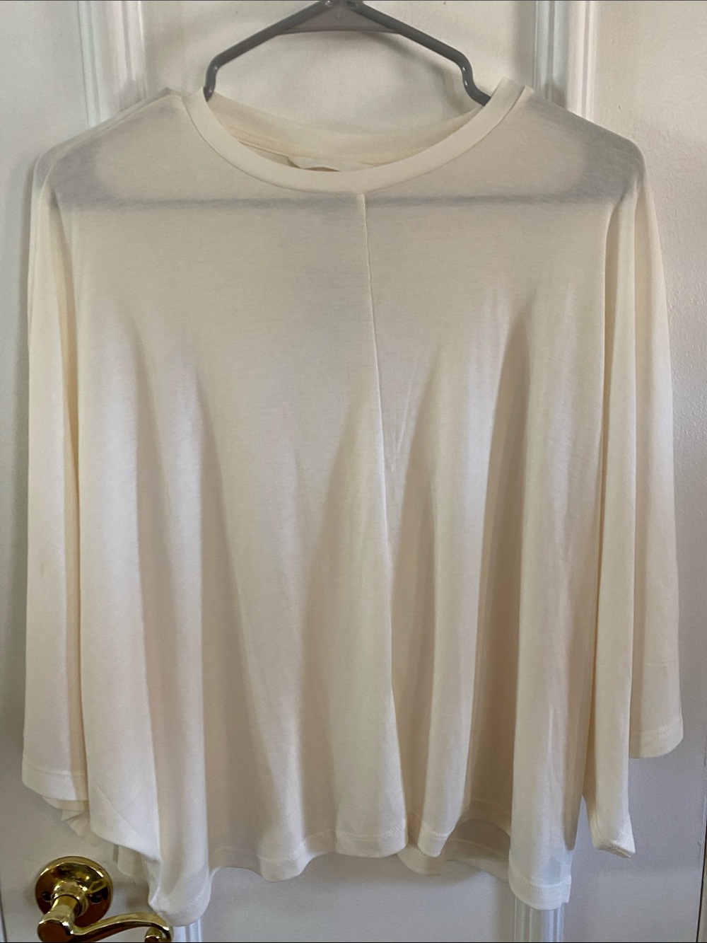 H&M Cream Lightweight Top Size L